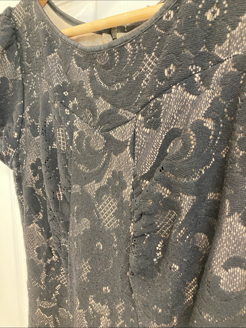 Mango Black Lace Midi Dress with Puff Sleeves and Nude Lining - Picture 3 of 6